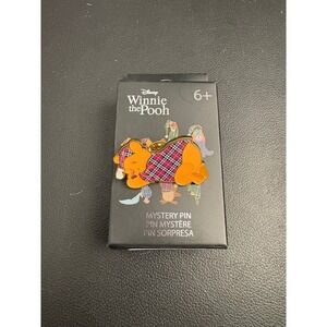 Loungefly Disney Winnie the Pooh Plaid Pajamas Pin-‎ Pooh Bear